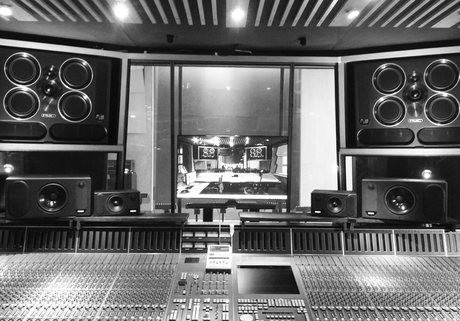 METROPOLIS STUDIO A